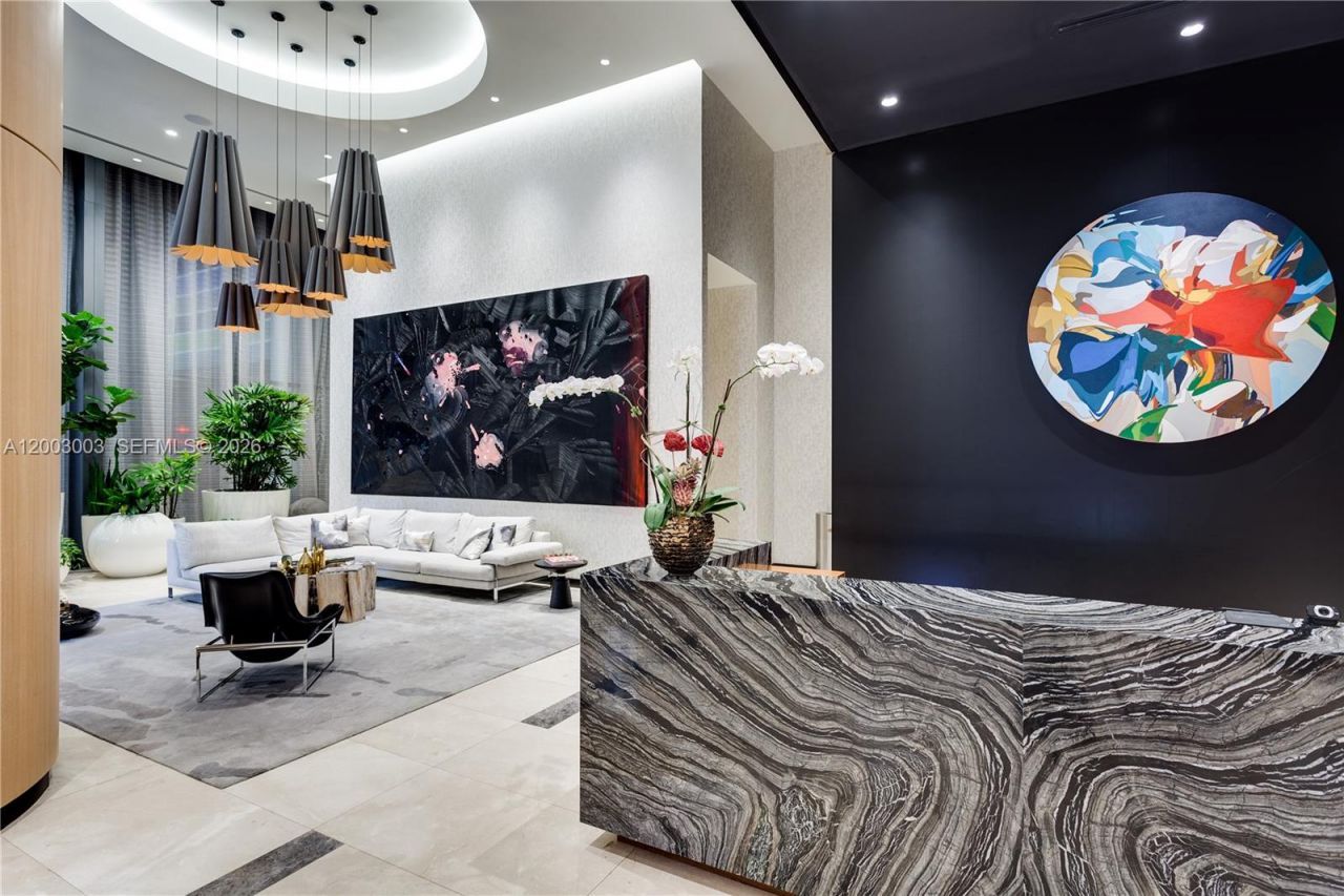 45 SW 9th St , Unit 2306, Miami, FL 33130 Photo