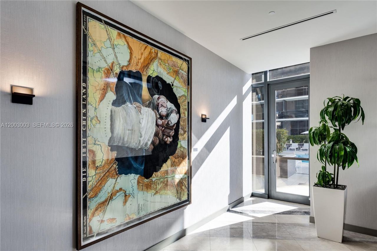 45 SW 9th St , Unit 2306, Miami, FL 33130 Photo