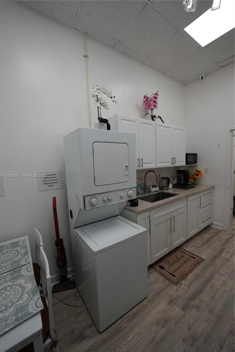 7171 SW 24th St , Miami, FL 33155 Photo