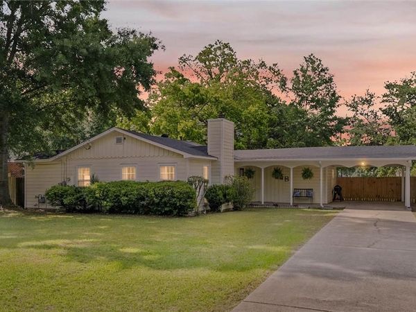 327 1st Avenue , Saraland, AL 36571