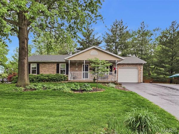 516 Lanahan Drive , Troy, IL 62294