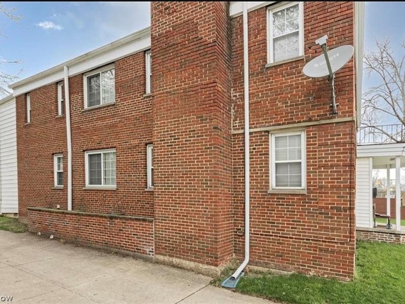 1460 S Belvoir Boulevard, South Euclid, OH 44121 Photo 2