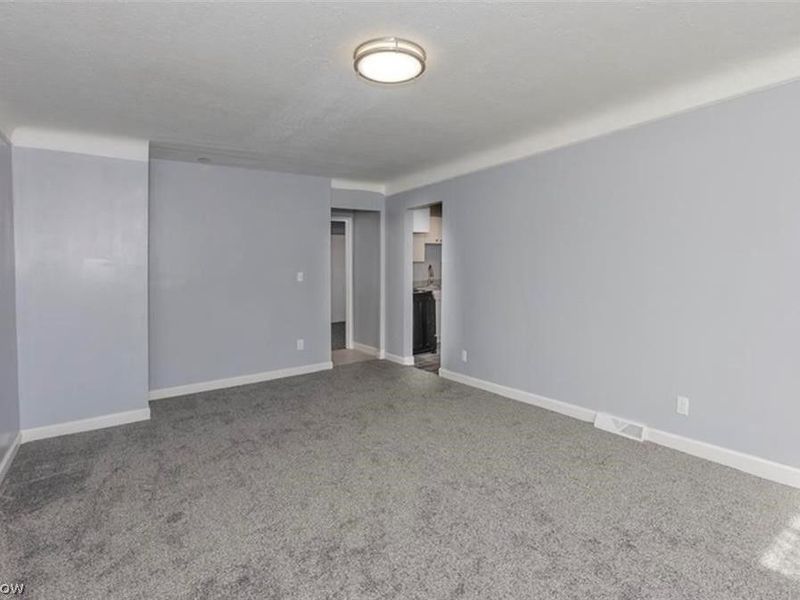 1460 S Belvoir Boulevard, South Euclid, OH 44121 Photo 5