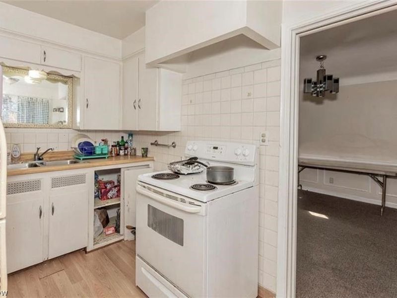 1460 S Belvoir Boulevard, South Euclid, OH 44121 Photo 9