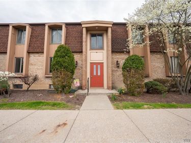 15 Greenwich Drive, Unit 1, Buffalo, NY 14228