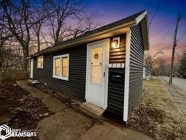 1213 Doemland Street, Burlington, IA 52601