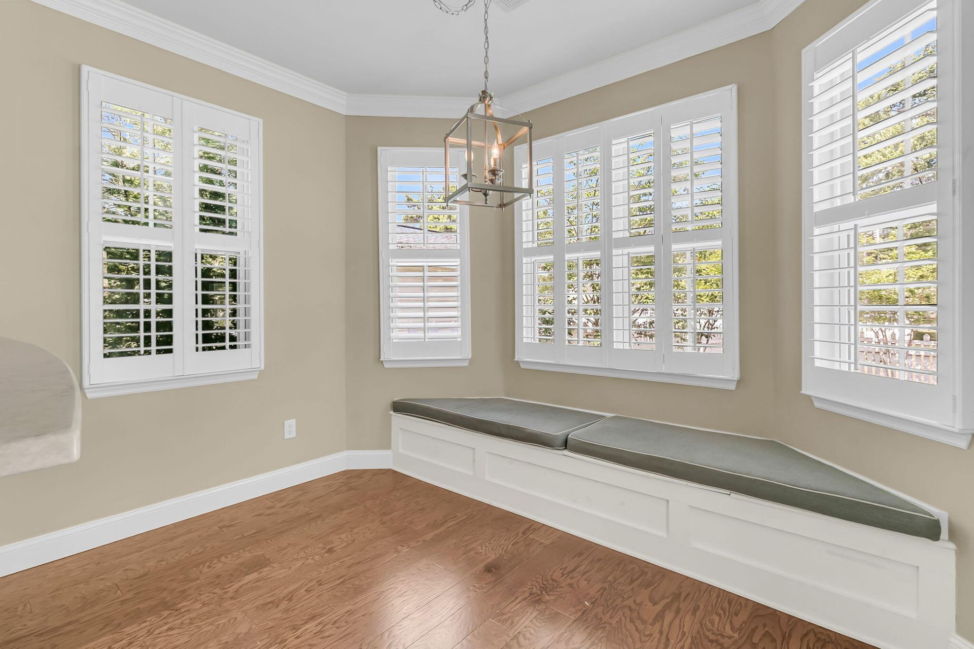 1249 Laurel Park Trail Photo 18