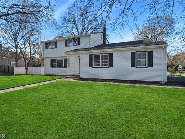 56 Manor Rd, Harrington Park, NJ 07640