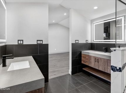 4220 Capitol View Drive, Carson City, NV 89701 Photo