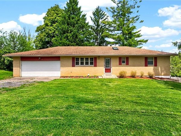 3598 Roselawn Drive, Beavercreek, OH 45430