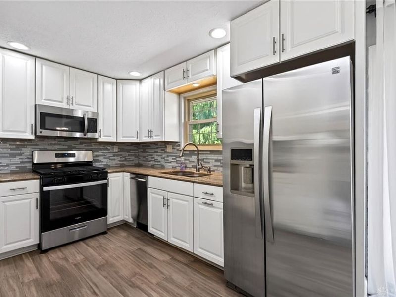 3598 Roselawn Drive, Beavercreek, OH 45430 Photo 14