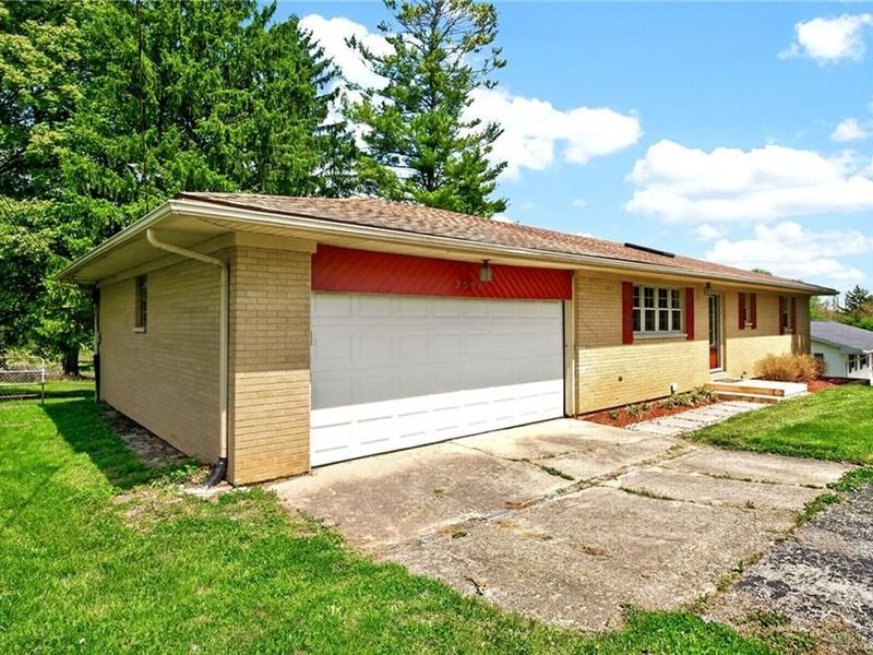 3598 Roselawn Drive, Beavercreek, OH 45430 Photo 3