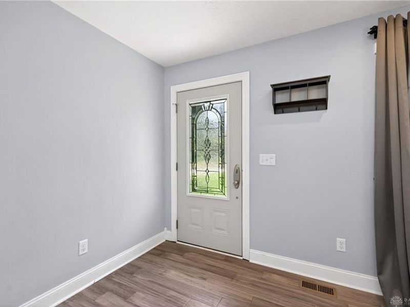 3598 Roselawn Drive, Beavercreek, OH 45430 Photo 5