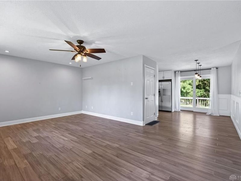 3598 Roselawn Drive, Beavercreek, OH 45430 Photo 6