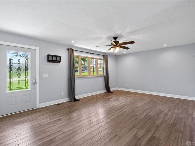 3598 Roselawn Drive, Beavercreek, OH 45430 Photo 7