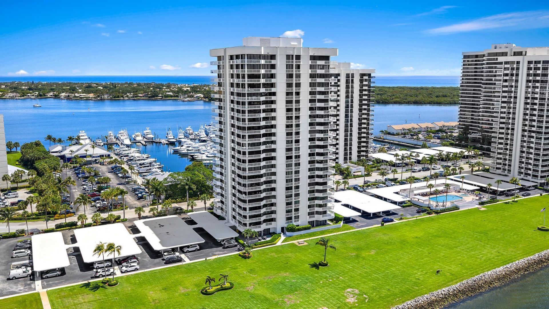 123 Lakeshore Drive, Unit 445, North Palm Beach, FL 33408 Photo