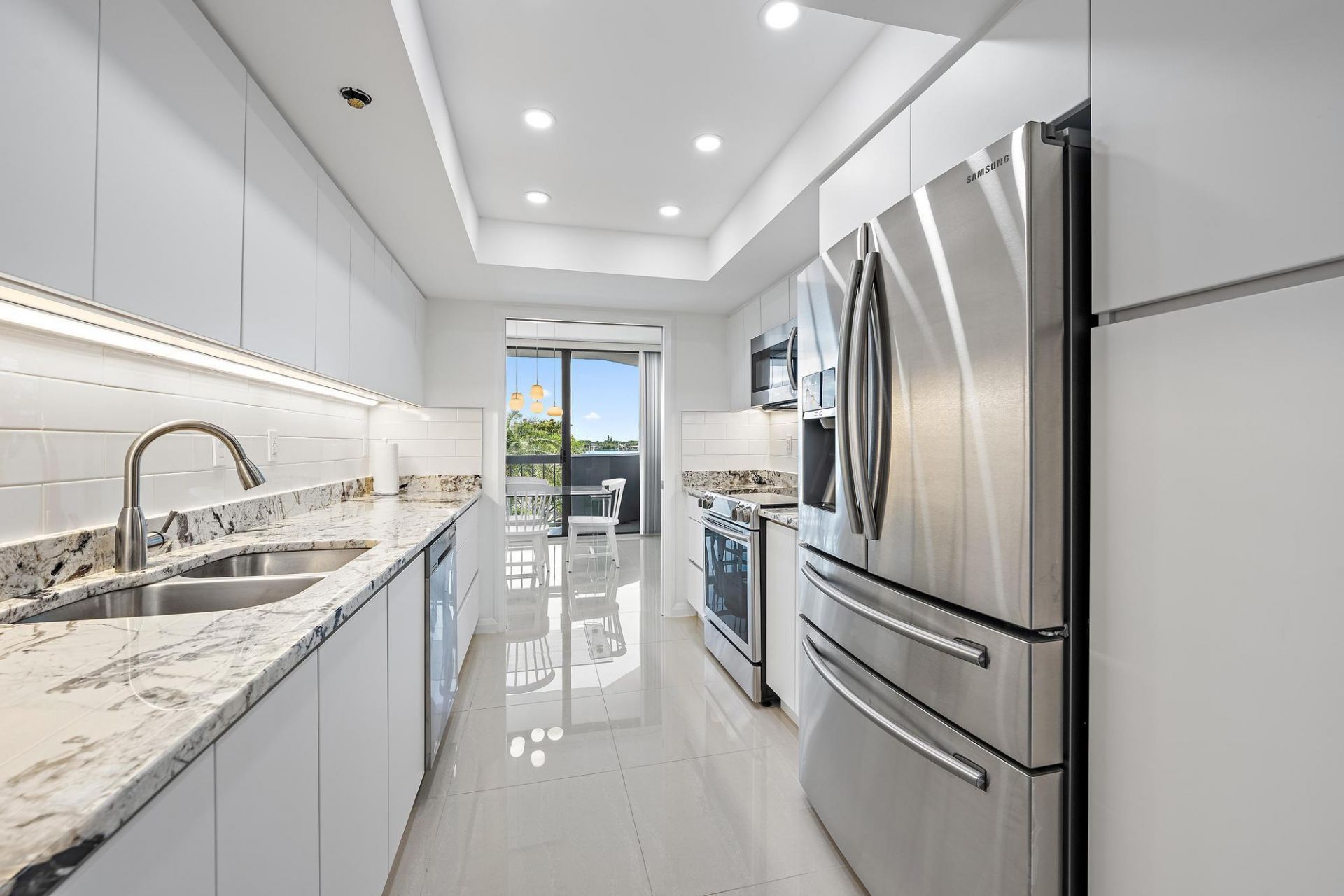 123 Lakeshore Drive, Unit 445, North Palm Beach, FL 33408 Photo
