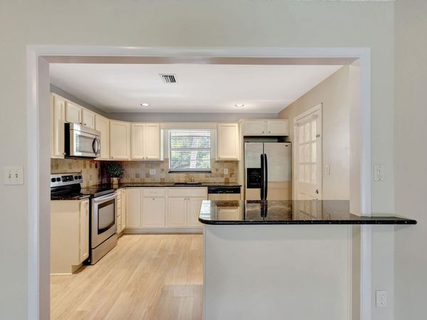 10789 N Military Trail, Unit 6, Palm Beach Gardens, FL 33410