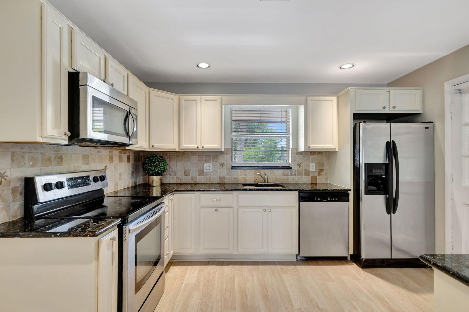 10789 N Military Trail, Unit 6, Palm Beach Gardens, FL 33410 Photo