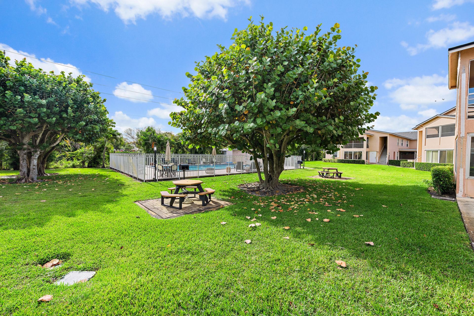 12386 Alternate A1a, Unit N7, Palm Beach Gardens, FL 33410 Photo