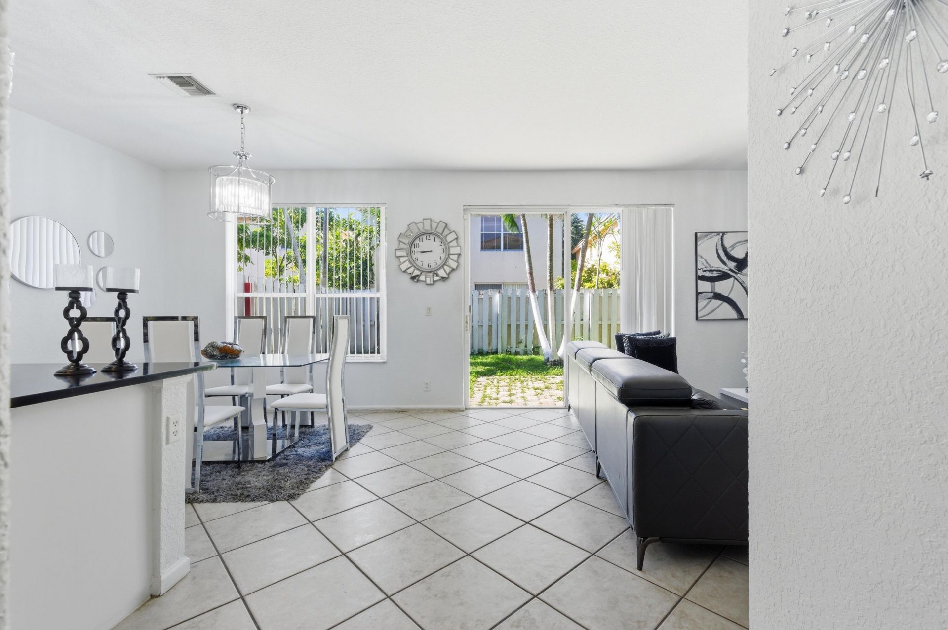 4162 Winnipeg Way, West Palm Beach, FL 33409 Photo