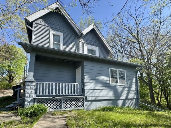 616 E 6TH Street , Davenport, IA 52803