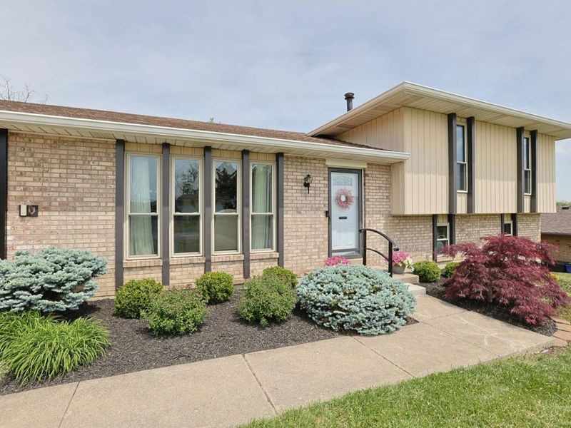 1285 Elizabeth Drive, Hamilton, OH 45013 Photo 2