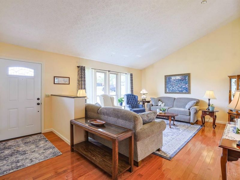 1285 Elizabeth Drive, Hamilton, OH 45013 Photo 3