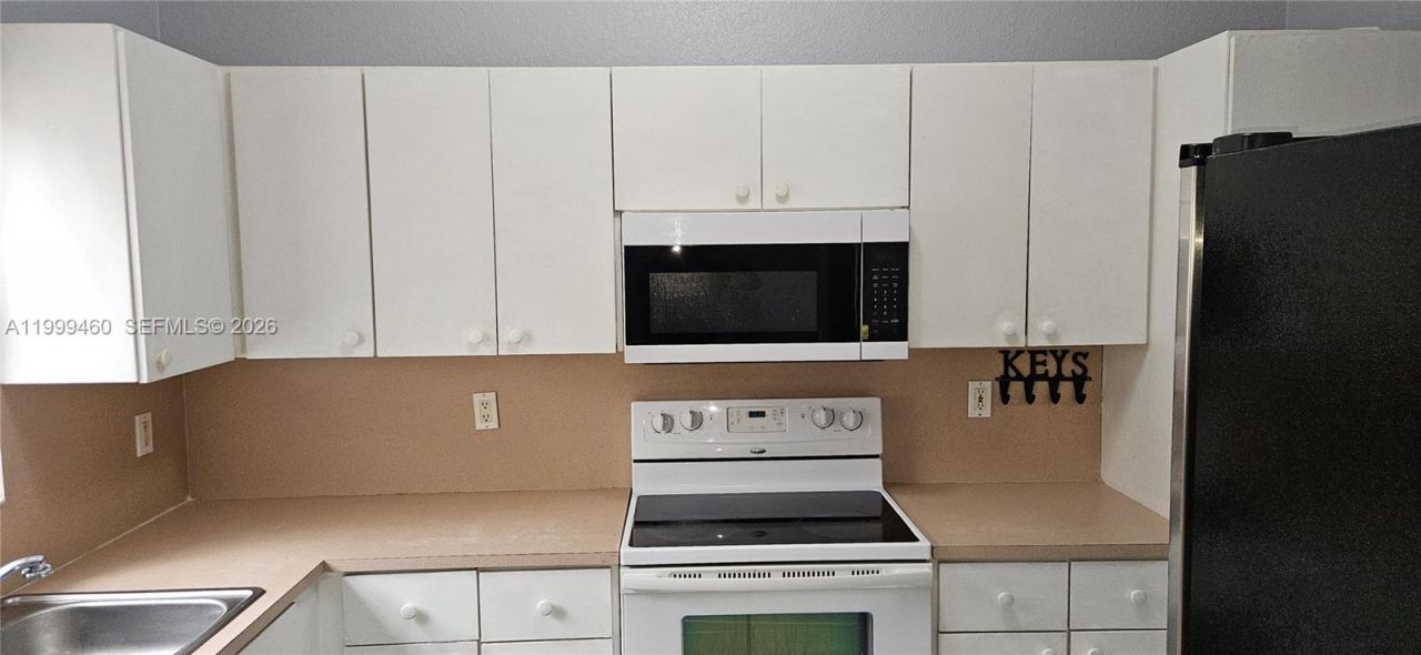 6993 W 5th Ct , Unit 6993, Hialeah, FL 33014 Photo