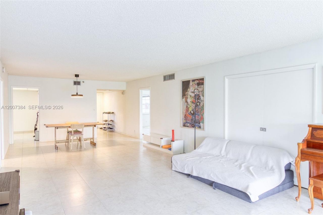 4015 W Palm Aire Dr, Unit 506, Pompano Beach, FL 33069 Photo