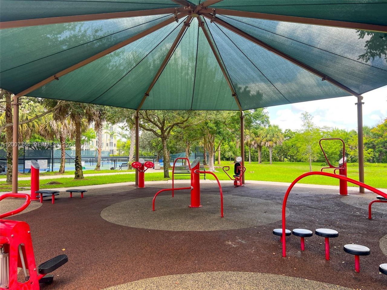 4015 W Palm Aire Dr, Unit 506, Pompano Beach, FL 33069 Photo