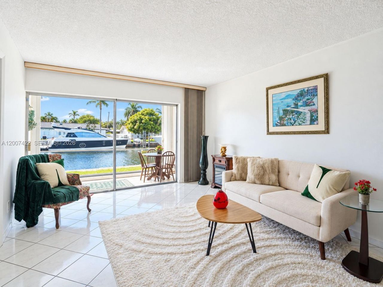 455 Paradise Isle Blvd, Unit 104, Hallandale Beach, FL 33009 Photo