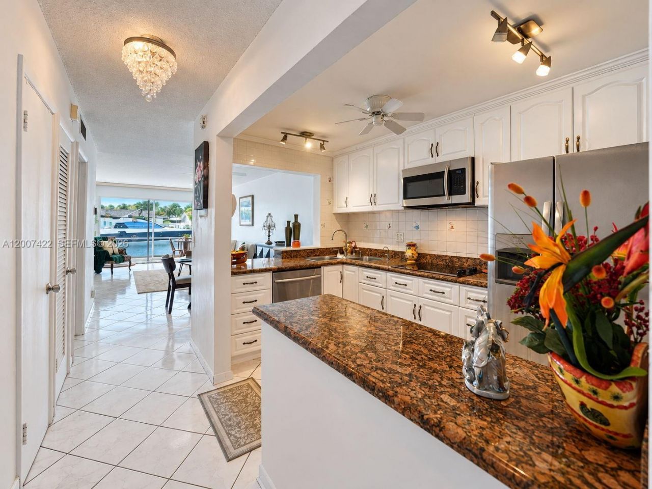 455 Paradise Isle Blvd, Unit 104, Hallandale Beach, FL 33009 Photo