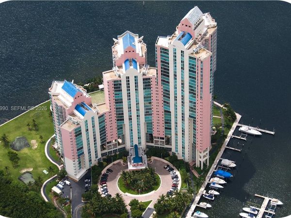 3370 Hidden Bay Dr , Unit 1213, Aventura, FL 33180