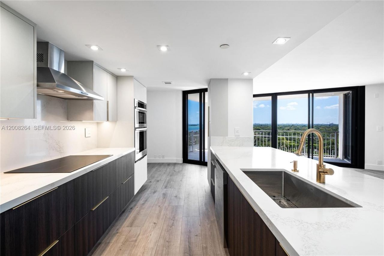 2000 Towerside Ter , Unit 1506, Miami, FL 33138 Photo