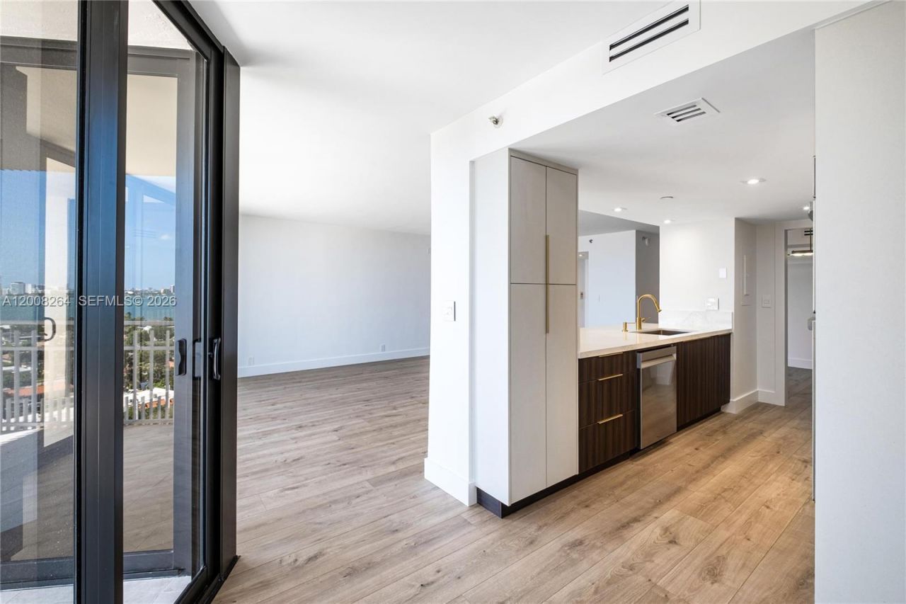 2000 Towerside Ter , Unit 1506, Miami, FL 33138 Photo