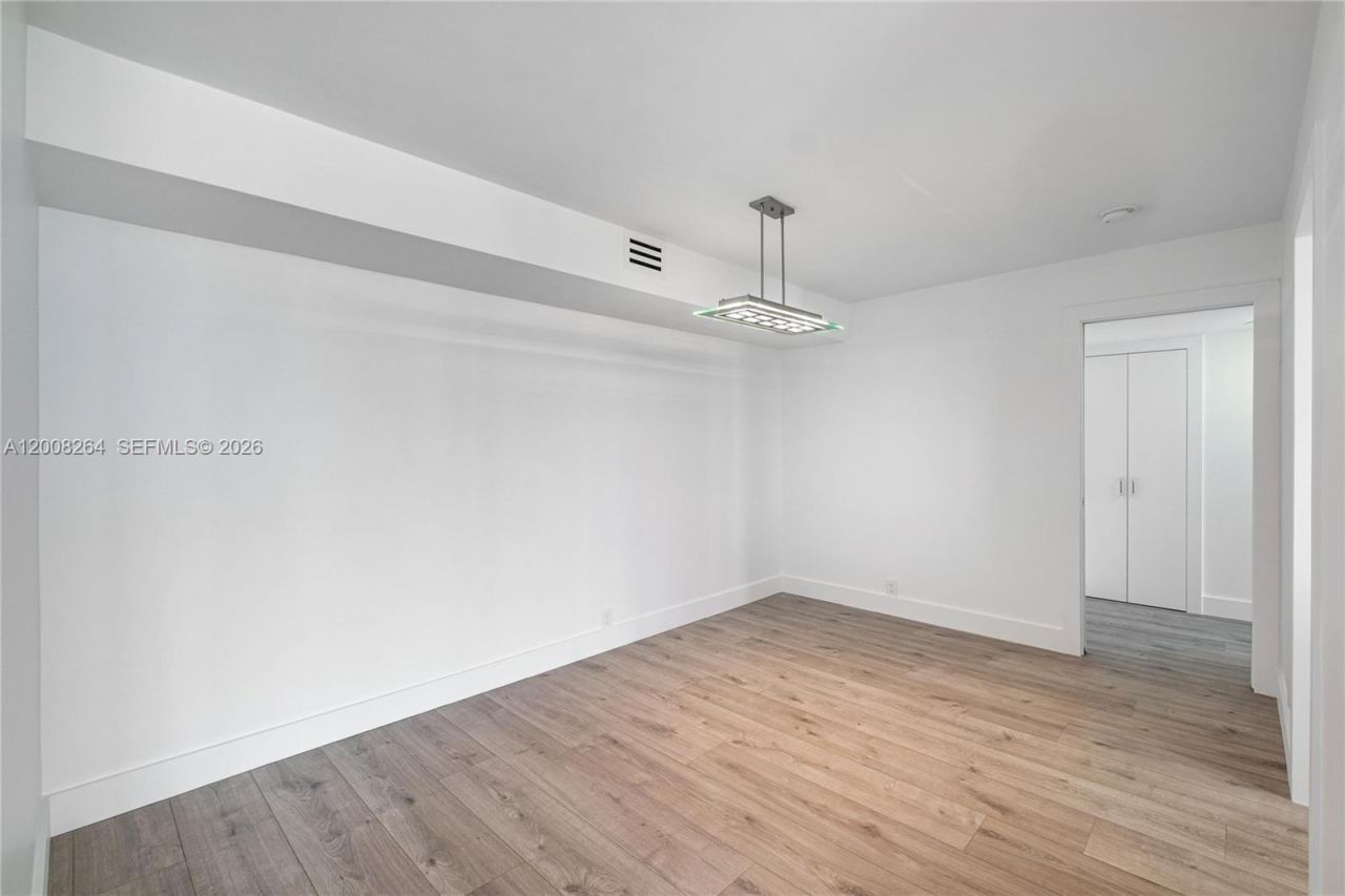 2000 Towerside Ter , Unit 1506, Miami, FL 33138 Photo