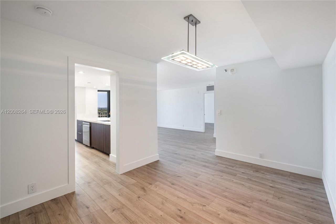 2000 Towerside Ter , Unit 1506, Miami, FL 33138 Photo