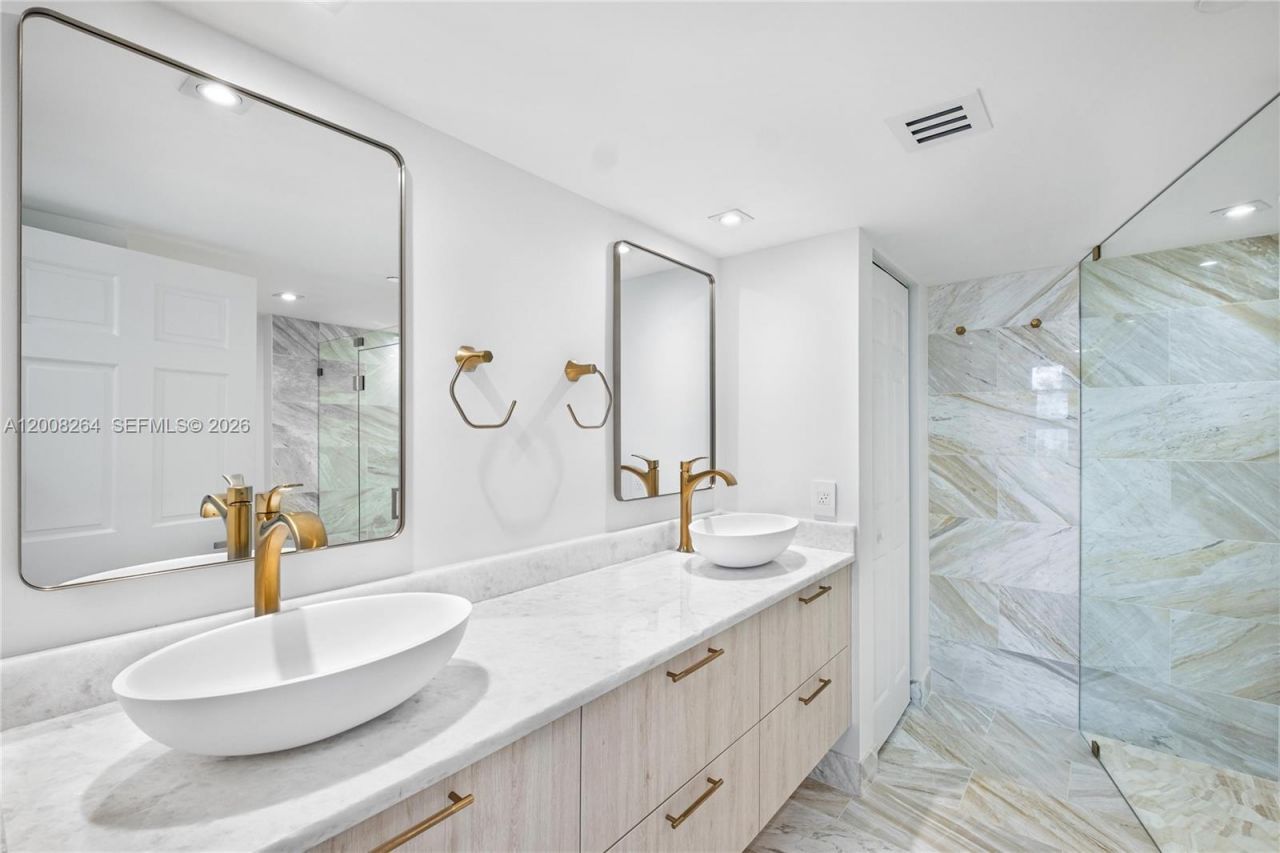 2000 Towerside Ter , Unit 1506, Miami, FL 33138 Photo