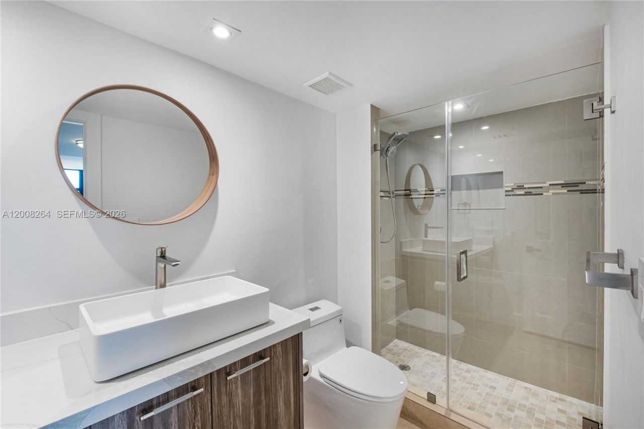 2000 Towerside Ter , Unit 1506, Miami, FL 33138 Photo