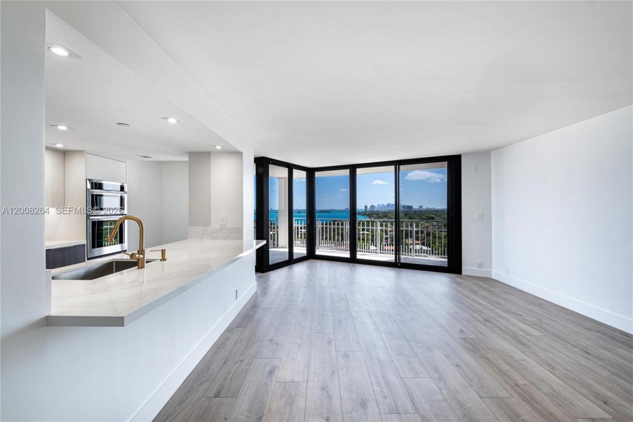 2000 Towerside Ter , Unit 1506, Miami, FL 33138 Photo