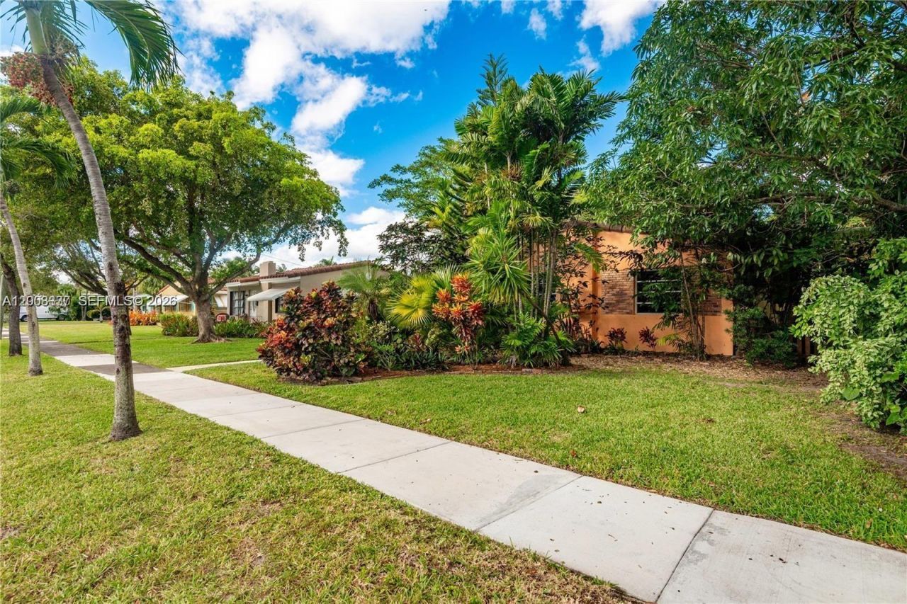 1611 Fletcher St , Unit 2, Hollywood, FL 33020 Photo