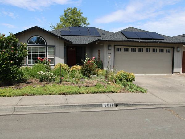 3011 Edgewood Drive, Medford, OR 97504