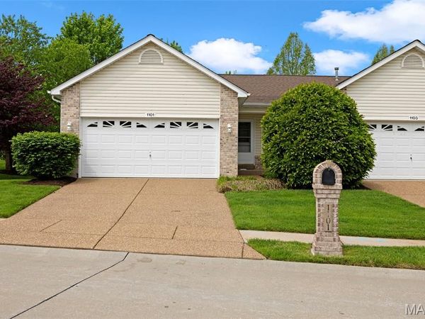 1101 Silo Bend Drive, Unit 349B, Wentzville, MO 63385