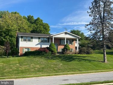 2950 LEHIGH ROAD , YORK, PA 17402