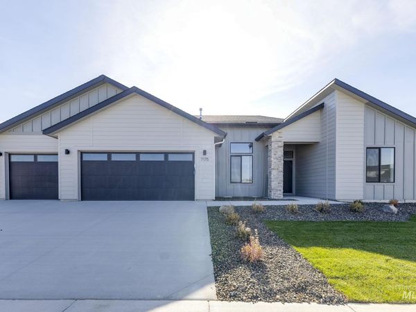 5198 E Open Canyon Dr, Nampa, ID 83687