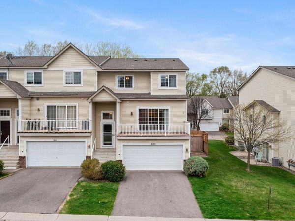 8105 Darcy Lane, Inver Grove Heights, MN 55076