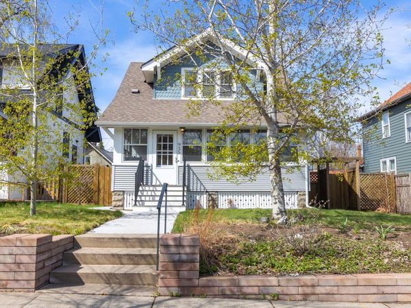 935 Saint Clair Avenue, Saint Paul, MN 55105