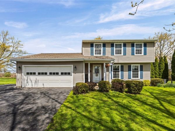 1446 Davis Road , Churchville, NY 14428