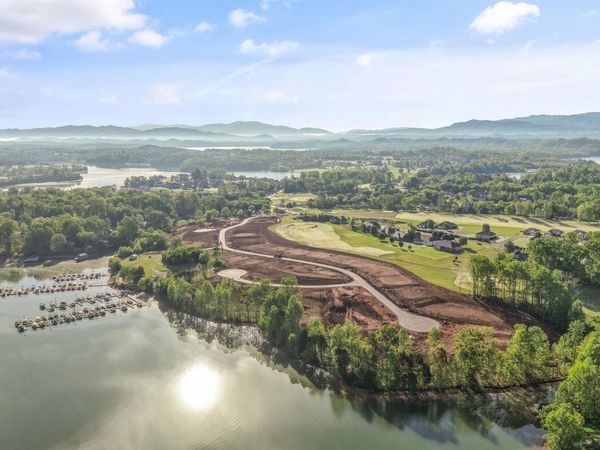 139 Agaya Trail , Vonore, TN 37885